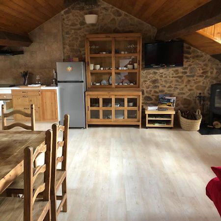 Charmant Appartement Dans Le Village/Coqueto Apartamento En El Pueblecito La Cabanasse Esterno foto