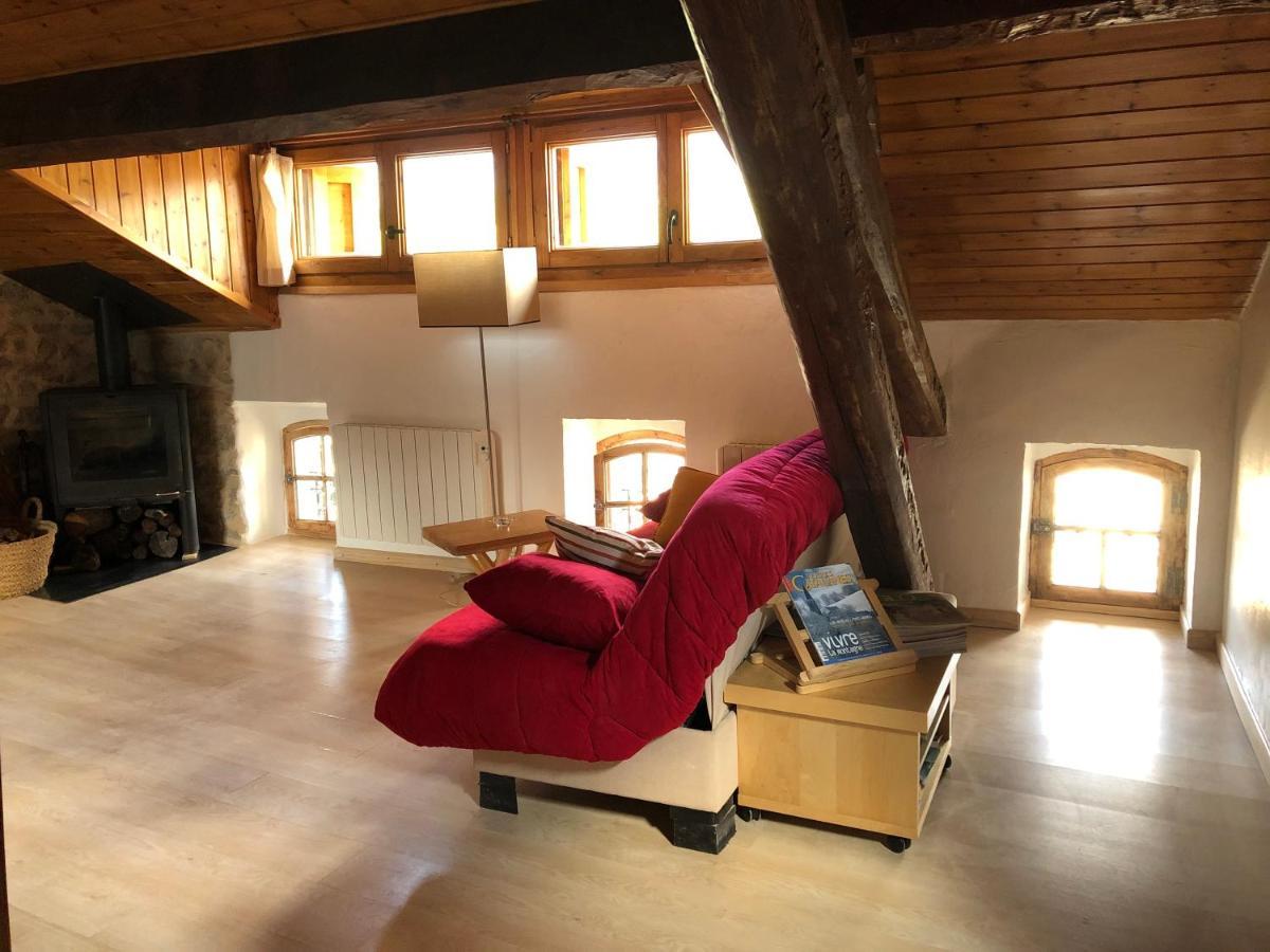 Charmant Appartement Dans Le Village/Coqueto Apartamento En El Pueblecito La Cabanasse Esterno foto