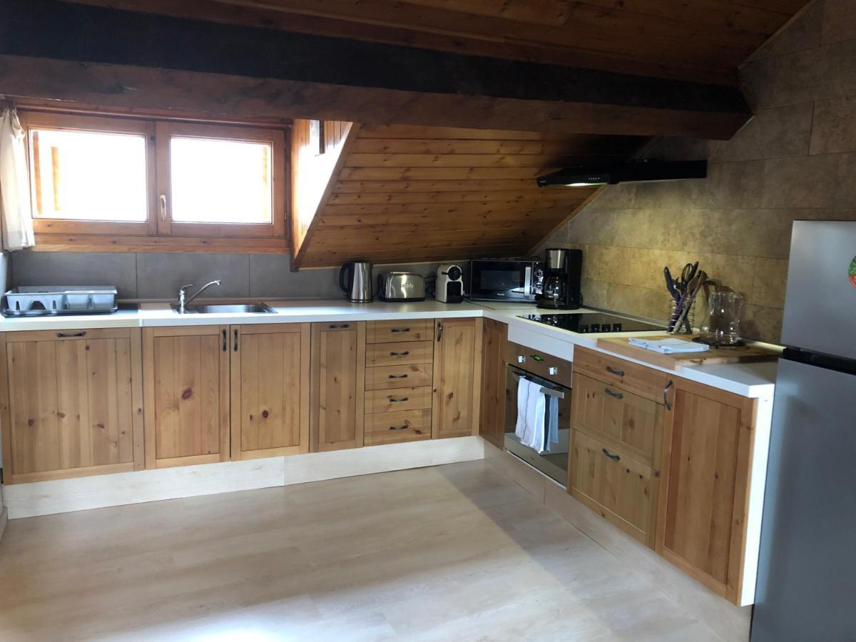 Charmant Appartement Dans Le Village/Coqueto Apartamento En El Pueblecito La Cabanasse Esterno foto