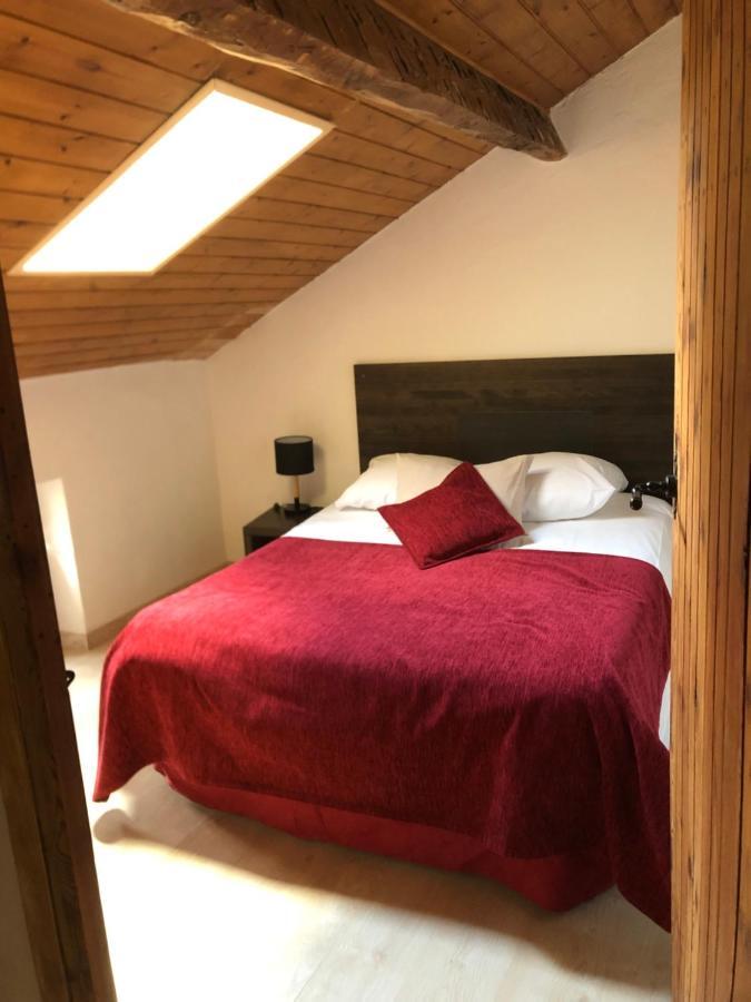 Charmant Appartement Dans Le Village/Coqueto Apartamento En El Pueblecito La Cabanasse Esterno foto