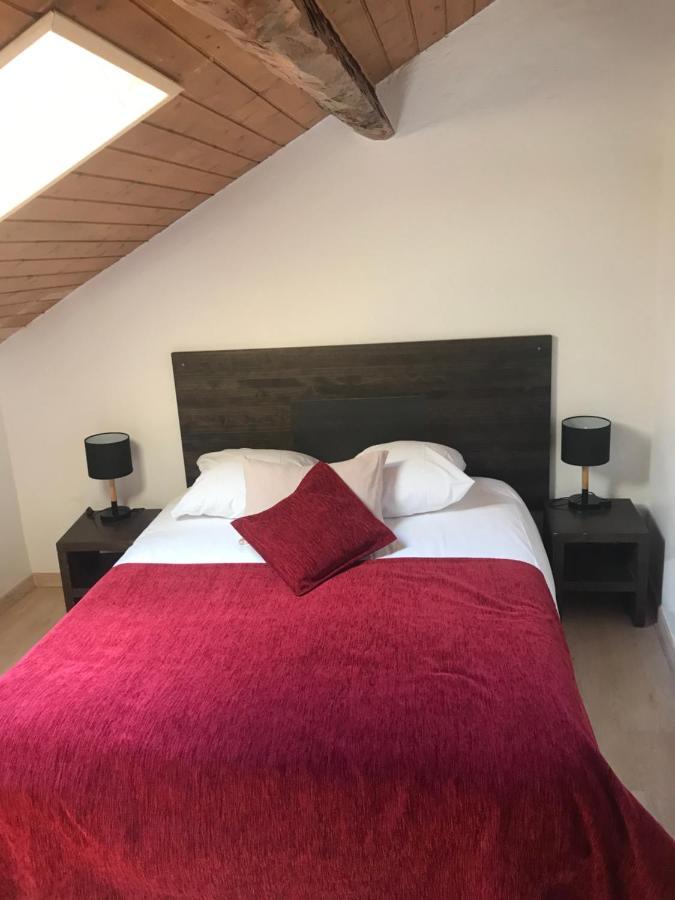 Charmant Appartement Dans Le Village/Coqueto Apartamento En El Pueblecito La Cabanasse Esterno foto